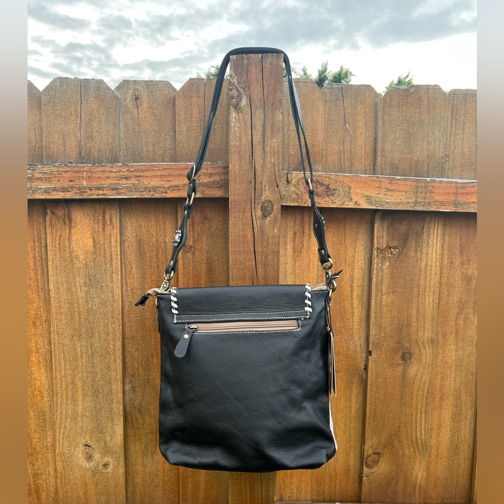 Myra Bag- Spirit of the Herd Hand Tooled Bag - Picture 10 of 16
